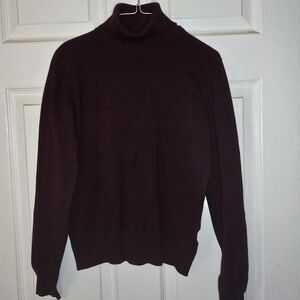 H&M Maroon Turtleneck Sweater